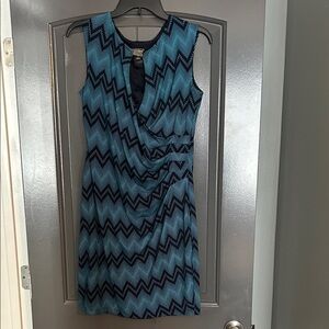 Elegant Chevron Patterned Mini Dress